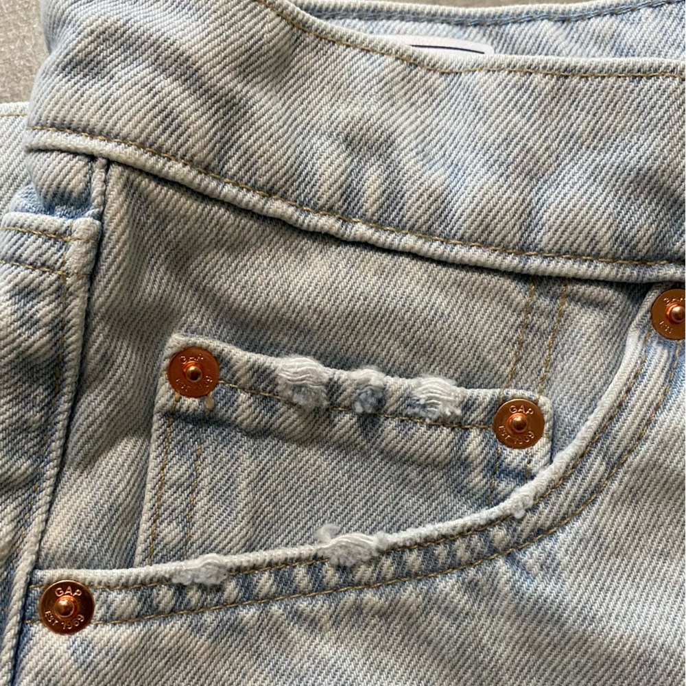 Gap NWOT women’s light blue jean shorts 27 x 4 P - Picture 6 of 6